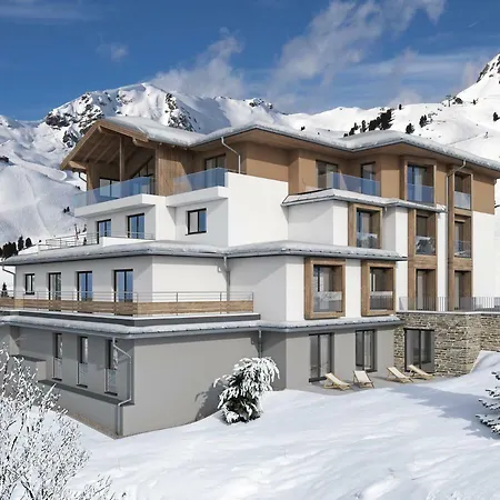 Foxy Aparthotel 2*