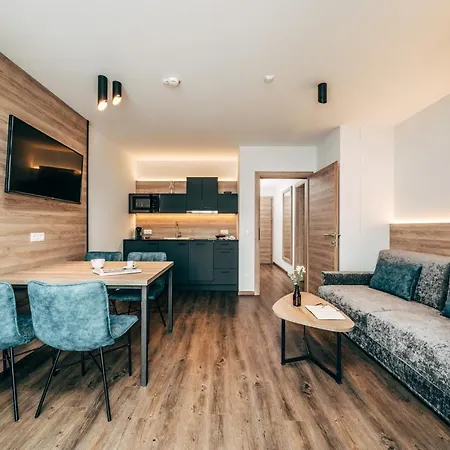 Foxy Aparthotel