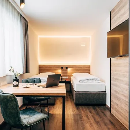 Foxy Aparthotel