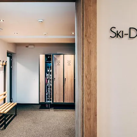 Foxy 4* אוברטאורן