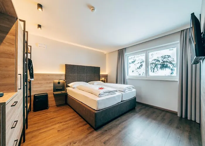 Foxy אוברטאורן