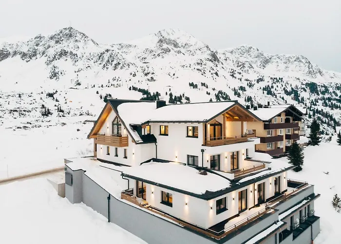 Foxy מלון דירות אוברטאורן